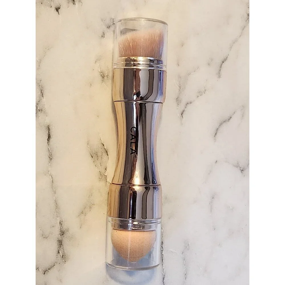 Cala Glow On The Go 4-In-1 Brush Contour Brush Lip Brush Blending Brush & Sponge